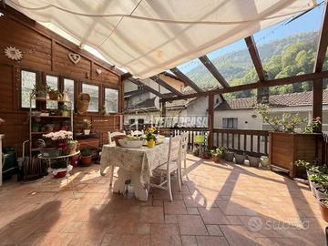 CASA STORICA INDIPENDENTE SU TRE LIVELLI!