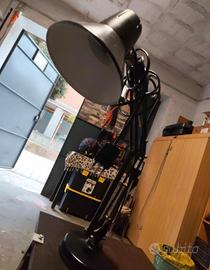 lampada vintage da scrivania