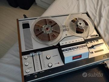 2 registratori a nastro