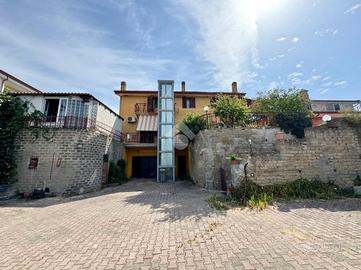 VILLA SINGOLA A ROMA