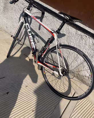 Bici da corsa CUBE