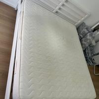 Letto IKEA con materasso