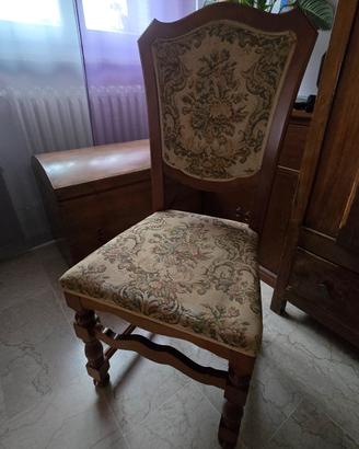 5 Sedie in Legno e Stoffa - Prezzo unitario €5