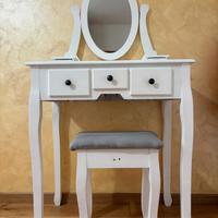 scrivania per trucchi