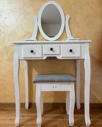 scrivania per trucchi