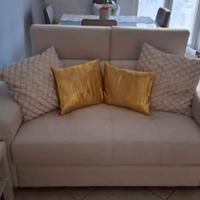 Divano 2 posti Mondo Convenienza. 