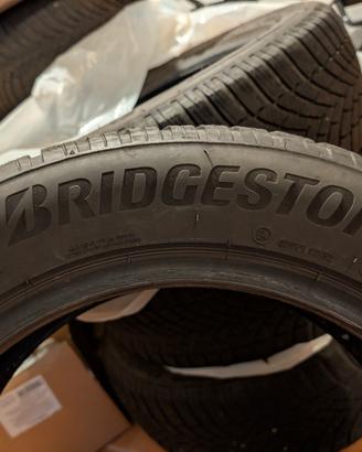 4 Bridgestone Blizzak LM 005 215/60 R17 96H 