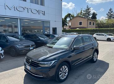 Volkswagen Tiguan 1.5 tsi Life 150cv dsg / NO VINC