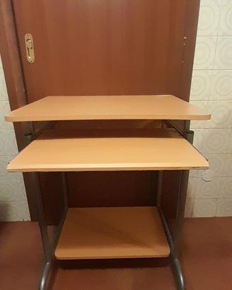 Scrivania porta PC e stampante, sedia compresa
