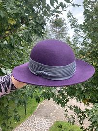 Cappello da donna in panno