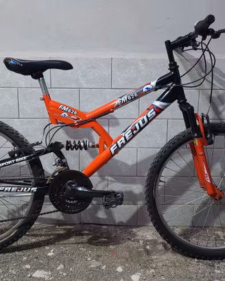 Bicicletta 26" bi-ammortizzata PERFETTA