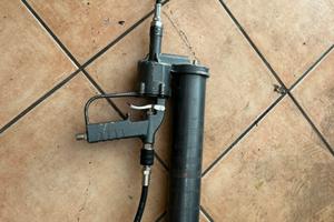Ingrassatore Pneumatica ad Aria Compressa