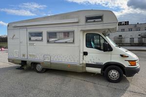 MOBILVETTA ARCOBALENO 7 POSTI DAILY 2.8 TD ANNO 20