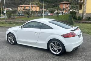 Audi TT 2.0 tdi QUATTRO 2013