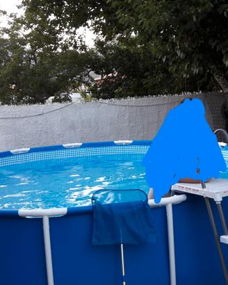 piscina fuori terra 