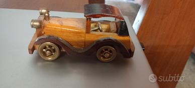 modellino automobile