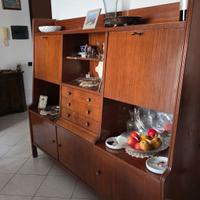 mobile in legno anni 50