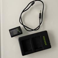 Caricatore batterie 2 slot + cavo + una batteria