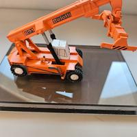 Modellino BELOTTI B91 reach stacker