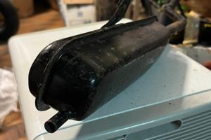 Marmitta piaggio si fondo di magazzino