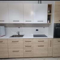 cucina in buone condizioni 