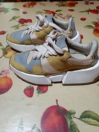 MM Maison Margiela numero 38  in pelle scamosciata