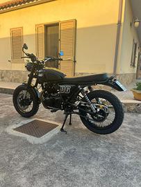 Moto scambler mash 250
