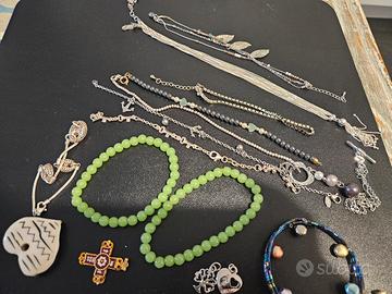 bracciali, collanine, bigiotteria varia