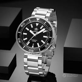 Orologio subacqueo nuovo 