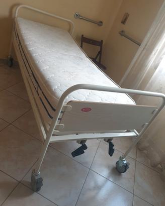 letto ospedaliero