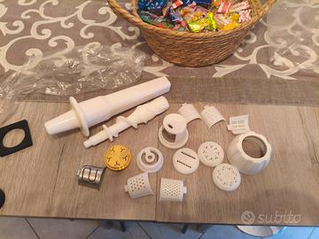 pastaio completo di trafile 