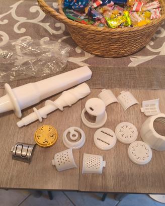 pastaio completo di trafile 