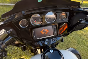 HARLEY DAVIDSON STREET GLIDE SPECIAL
