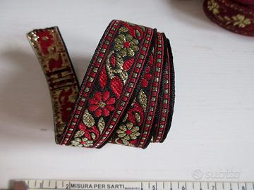 Nastri 4 metri. Jacquard.