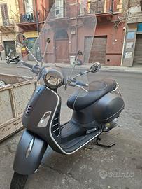 Vespa GTS 300 super sport