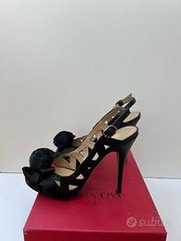 Decolletè nere, Valentino