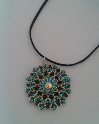 Ciondolo Petrolio e Oro