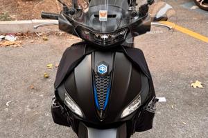 Piaggio Liberty S 125 (2025) + Full Accessori