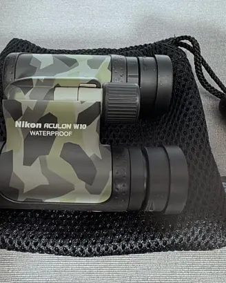 Binocolo Nikon ACULON W10