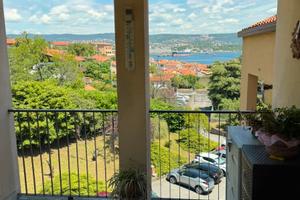 Appartamento tricamere su due livelli