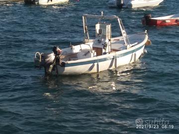 Barca motore atrezzature e carrello