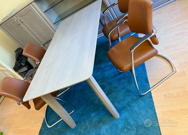 Mobili in legno castagno massiccio