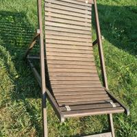 sedia sdraio di legno