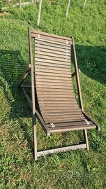sedia sdraio di legno