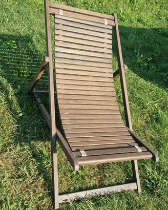 sedia sdraio di legno