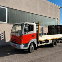 Camion con rampe