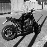 Yamaha MT-09 2023 – Patente A2 (35 kW) / akropovic