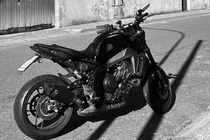 Yamaha MT-09 2023 – Patente A2 (35 kW) / akropovic
