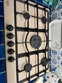 Piano cottura 5 fuochi