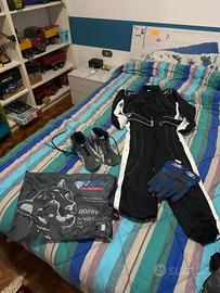 Due Tute kart nuove e guanti